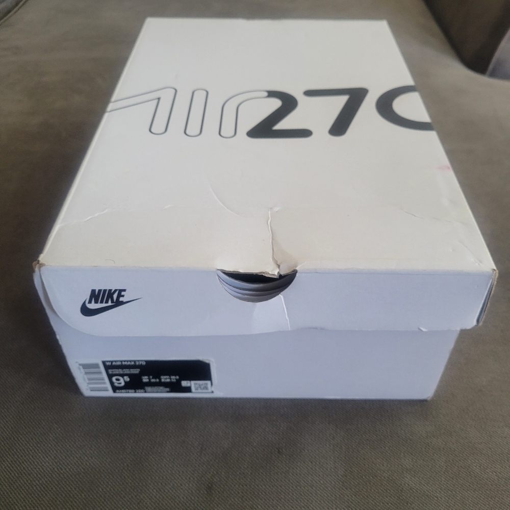 Nike Air Max 270 Women's Running Sneakers White/Black, Size 9.5 AH6789-100